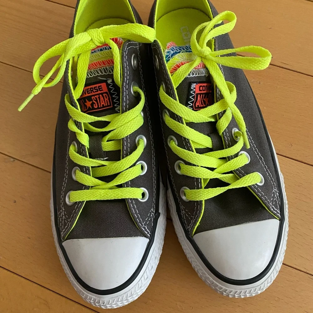 Neon Converse All Stars size 8 women, size 6 men - Picture 1 of 5